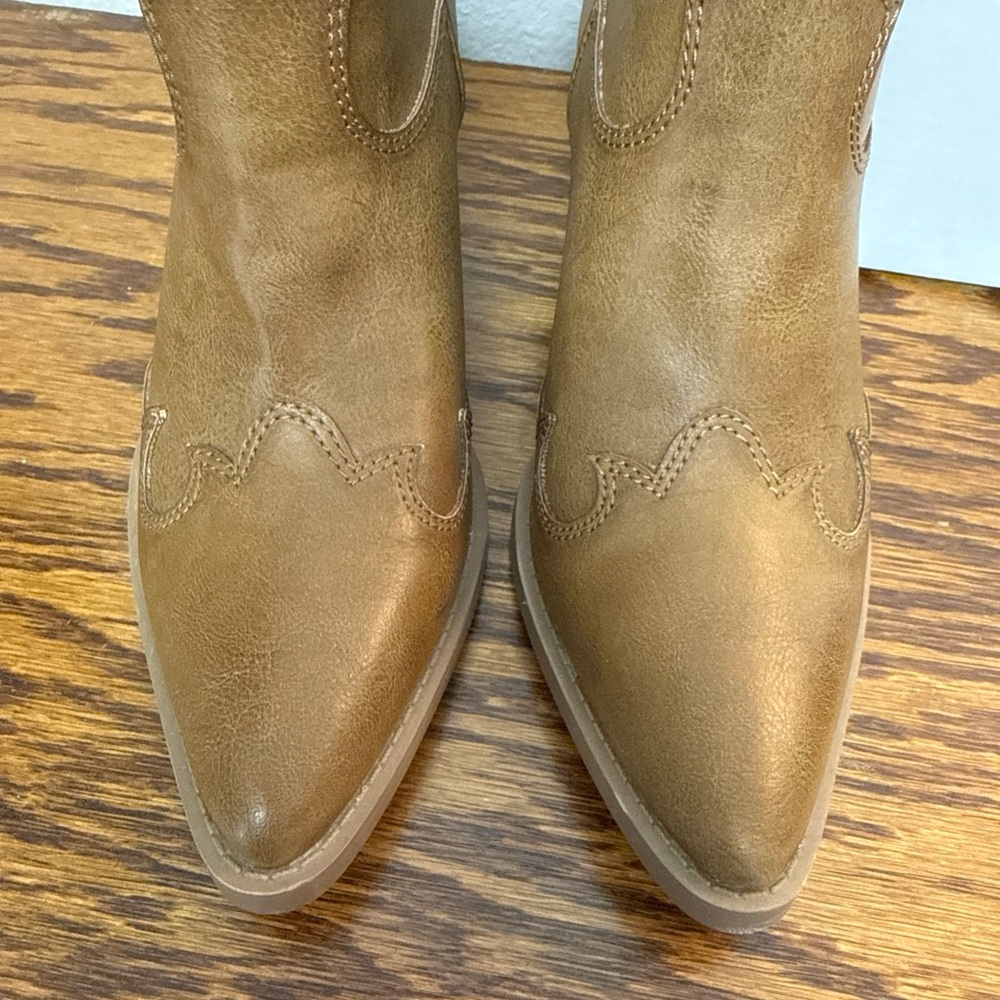 Sun + Stone Brennaa Western Inspired Cowboy Booty Size 5 1/2 M - Picture 7 of 8